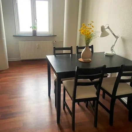 Stor Lejlighed Taet Pa Centrum. Viborg