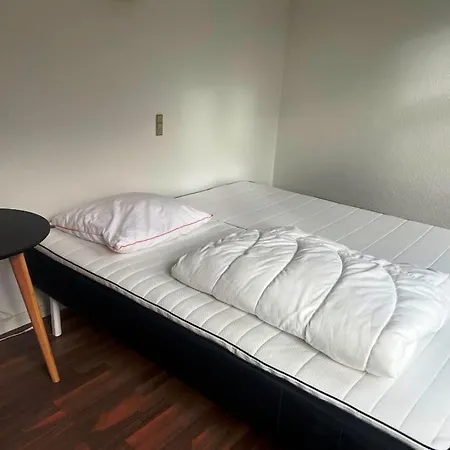Stor Lejlighed Taet Pa Centrum.