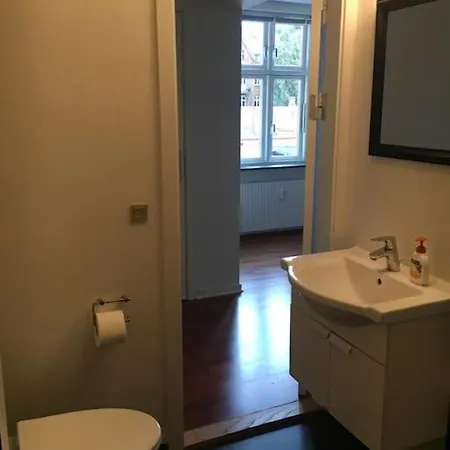 Apartman Stor Lejlighed Taet Pa Centrum.